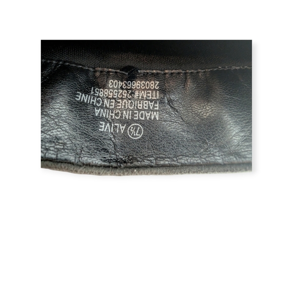 2/$30...7.5 Grey 'Alive' boots in EUC - Picture 4 of 4